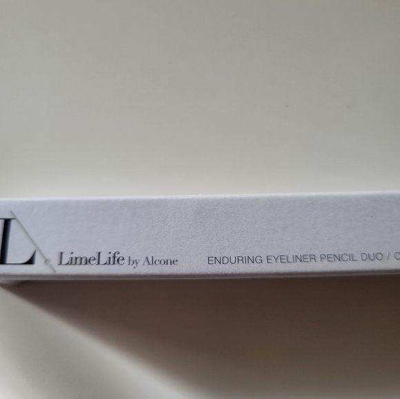 Limelife eyeliner pencil duo - Picture 2 of 3